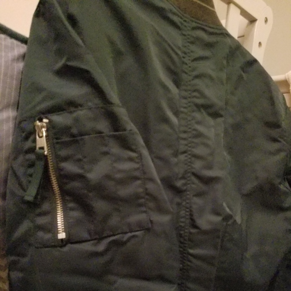 Bomber jacket - Picture 3 of 3